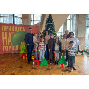 ТехноК подарував дітям свято: відвідини казкової вистави до Дня Святого Миколая